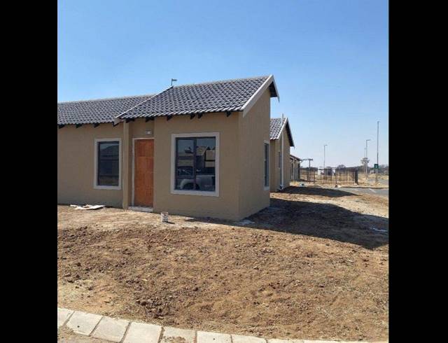 2 BEDROOM HOUSE FOR SALE IN BLOEMSPRUIT